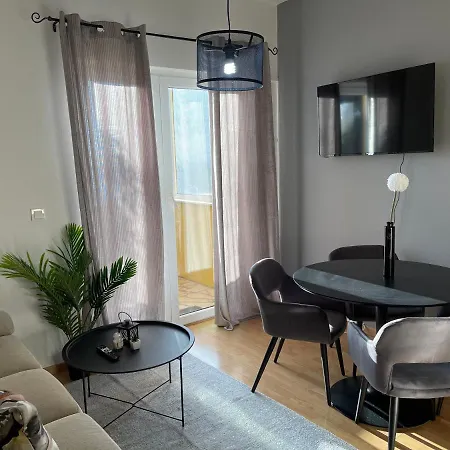 Cesare 2 Apartment *